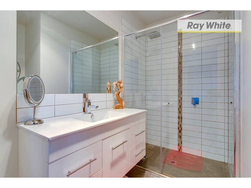 18A Capel Avenue, Rosebud West VIC 3940