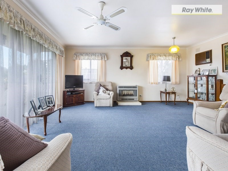 58 Leon Avenue, Rosebud VIC 3939