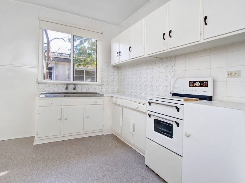 12 Overlea Avenue, Rosebud VIC 3939