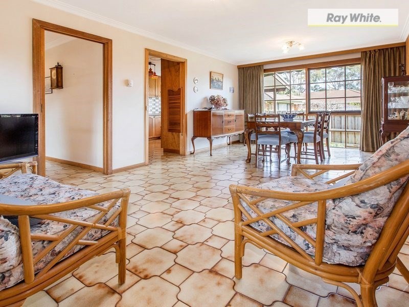 16 Harverson Drive, Rosebud VIC 3939