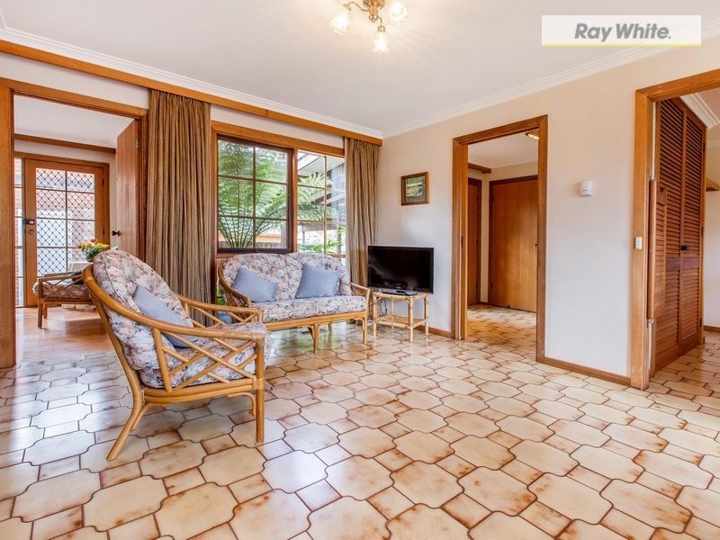 16 Harverson Drive, Rosebud VIC 3939