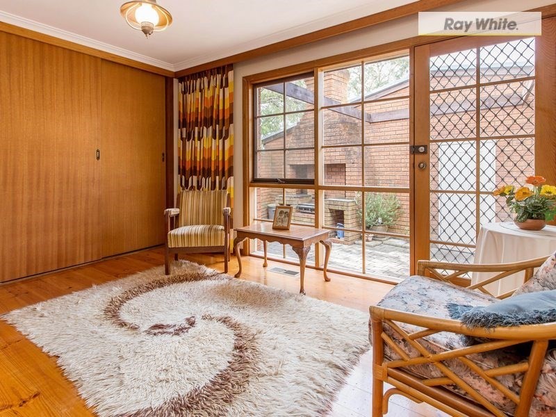 16 Harverson Drive, Rosebud VIC 3939