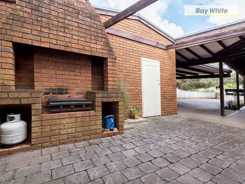 16 Harverson Drive, Rosebud VIC 3939