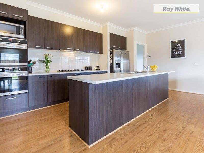 37 Peninsula sands Boulevard, Rosebud VIC 3939