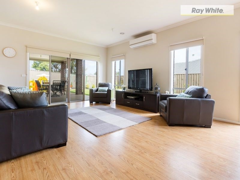 37 Peninsula sands Boulevard, Rosebud VIC 3939