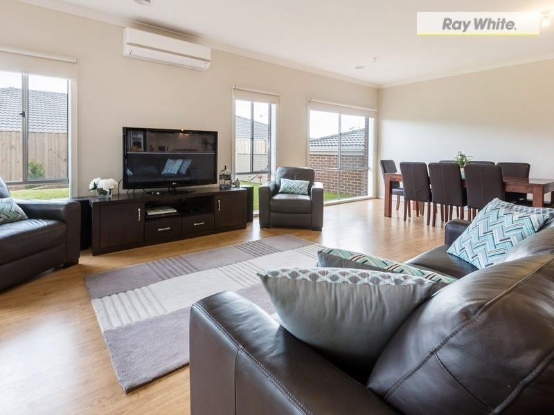 37 Peninsula sands Boulevard, Rosebud VIC 3939