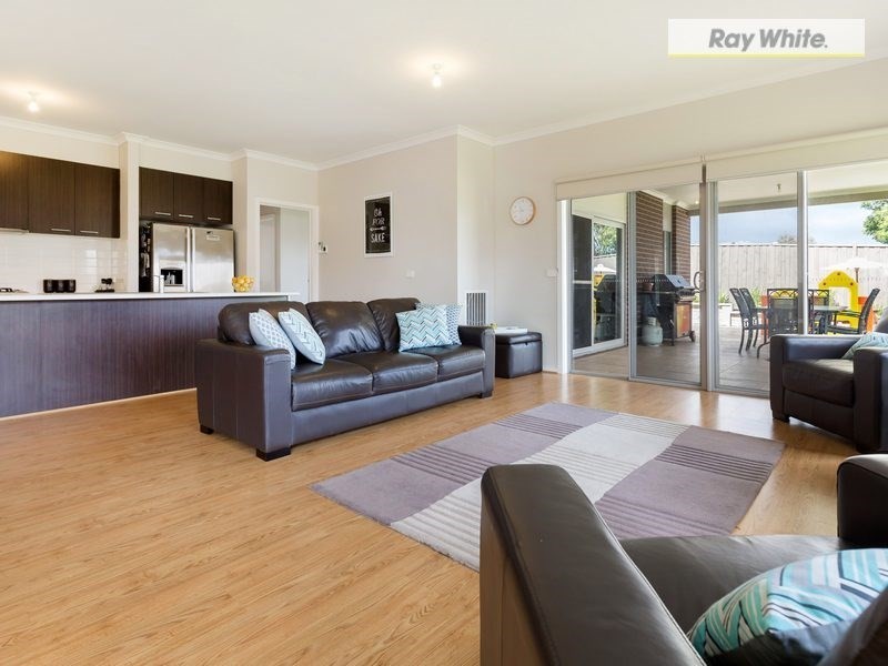 37 Peninsula sands Boulevard, Rosebud VIC 3939