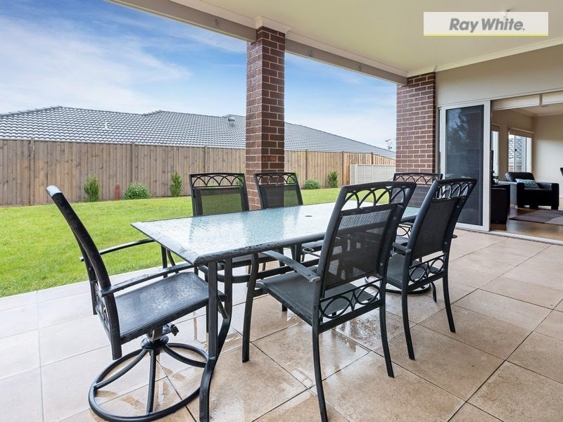 37 Peninsula sands Boulevard, Rosebud VIC 3939