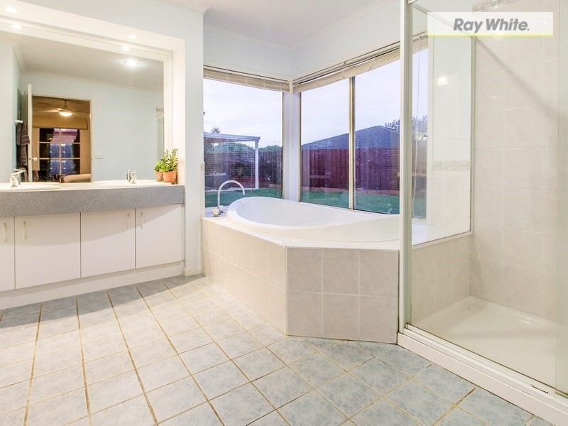 7 Silver Wattle Close, Rosebud West VIC 3940