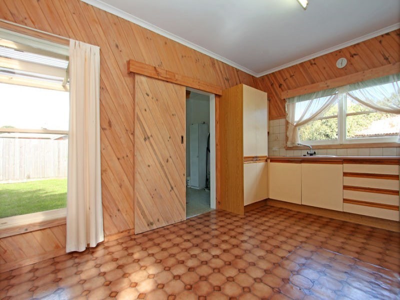 109-111 Seventh Avenue, Rosebud VIC 3939