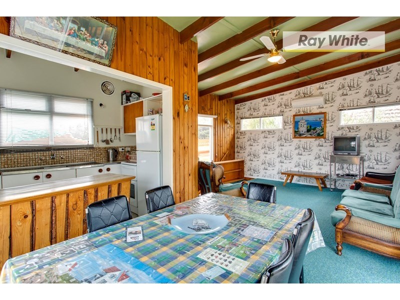 96 Third Avenue, Rosebud VIC 3939