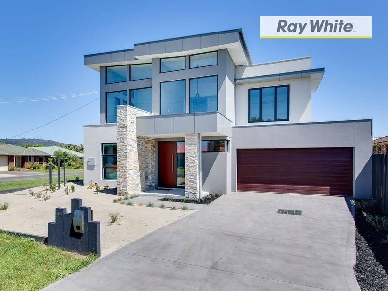 35 Mary Street, Safety Beach VIC 3936