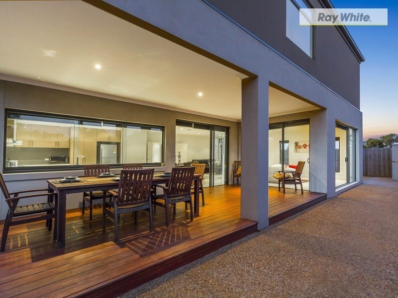 5 Elgan Avenue, Rye VIC 3941