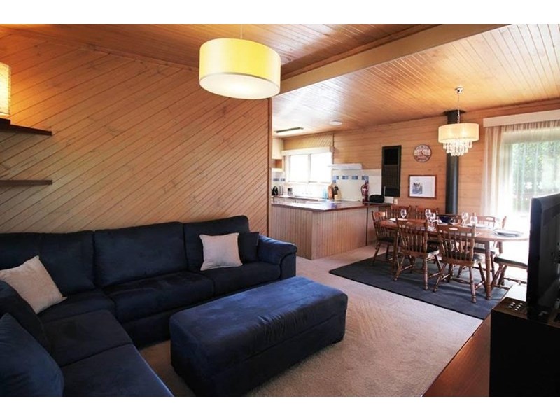 2 Cain Street, Rosebud West VIC 3940