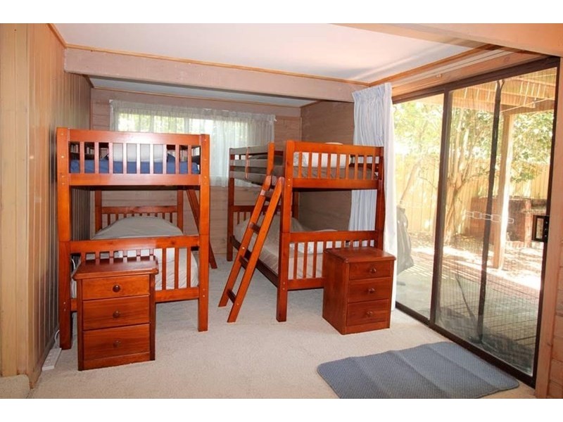 2 Cain Street, Rosebud West VIC 3940