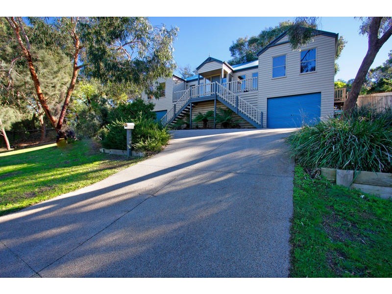 8 Warrain Avenue, Rosebud VIC 3939