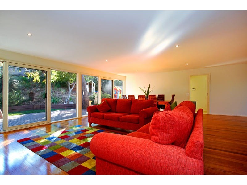 8 Warrain Avenue, Rosebud VIC 3939