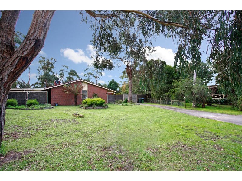 8 Hill Court, Rosebud VIC 3939