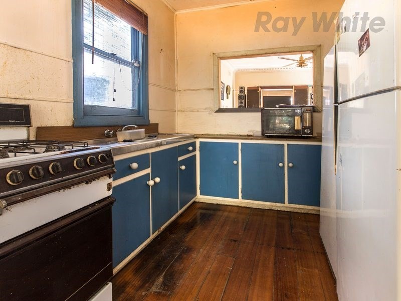 69 Seventh Avenue, Rosebud VIC 3939