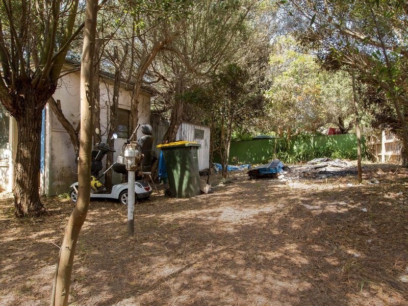 69 Seventh Avenue, Rosebud VIC 3939