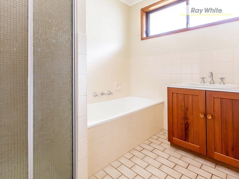 43 Rosemore Road, Rosebud VIC 3939