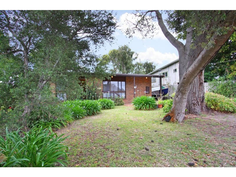 48 First Avenue, Rosebud VIC 3939