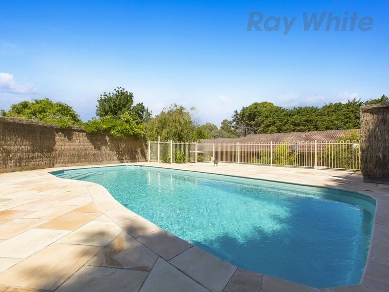 16 Lockhart Drive, Rosebud VIC 3939