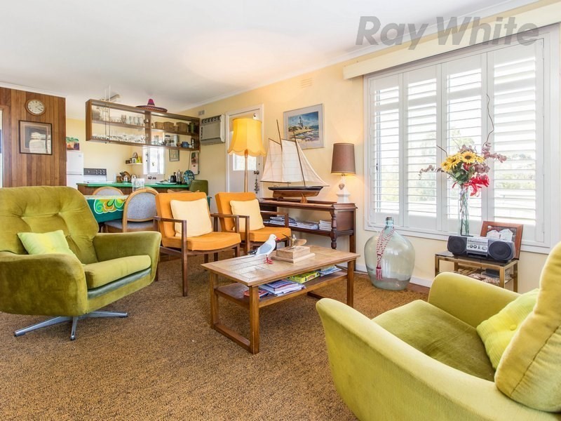 8 Glendale Grove, Mccrae VIC 3938