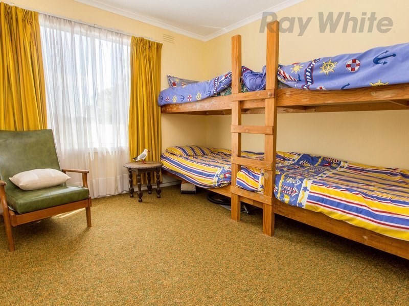 8 Glendale Grove, Mccrae VIC 3938