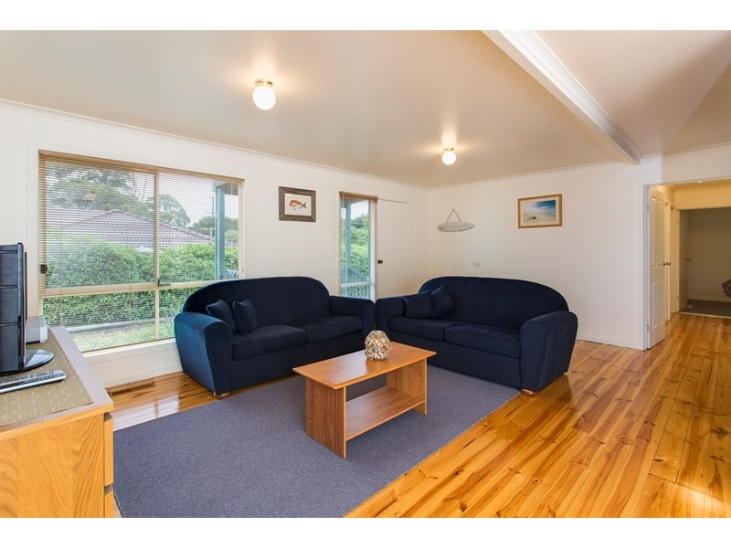 77 Swans Way, Rosebud West VIC 3940