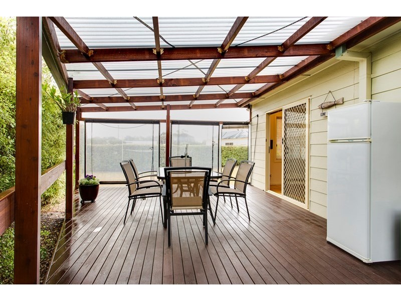 77 Swans Way, Rosebud West VIC 3940