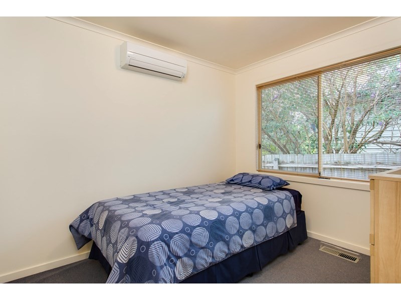 77 Swans Way, Rosebud West VIC 3940