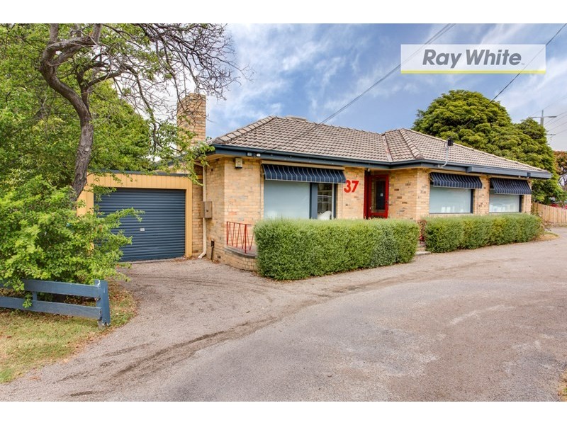 37 Boneo Road, Rosebud VIC 3939