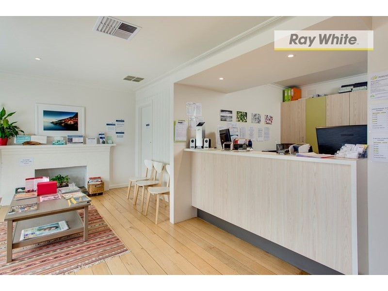 37 Boneo Road, Rosebud VIC 3939