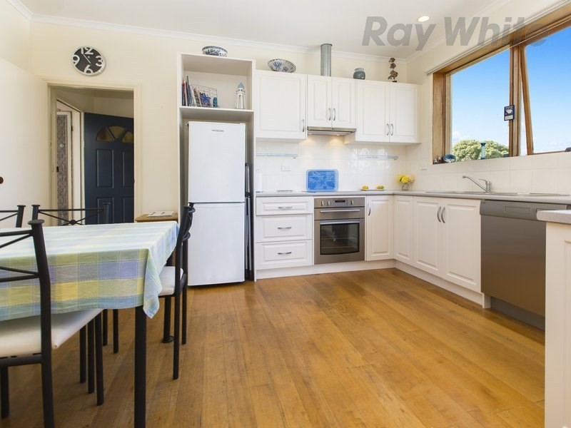 89 Fourth Avenue, Rosebud VIC 3939