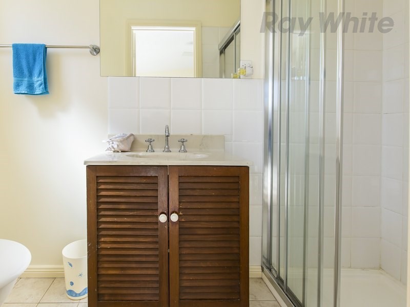 89 Fourth Avenue, Rosebud VIC 3939