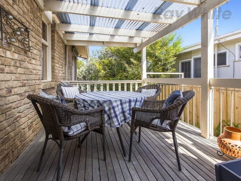 89 Fourth Avenue, Rosebud VIC 3939