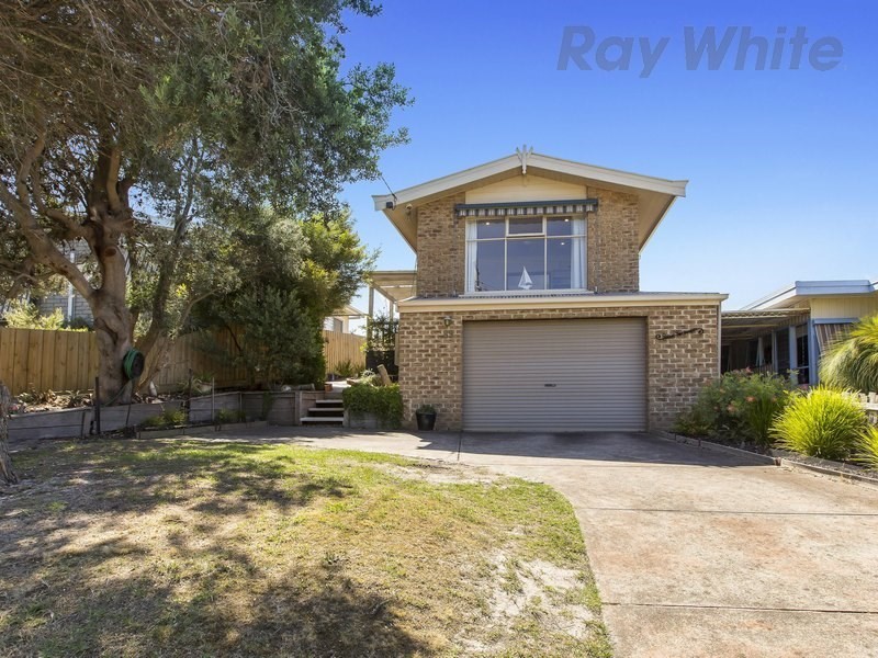 89 Fourth Avenue, Rosebud VIC 3939