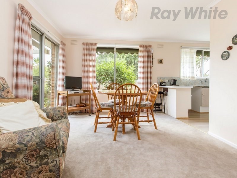 2 Linnet Court, Mornington VIC 3931