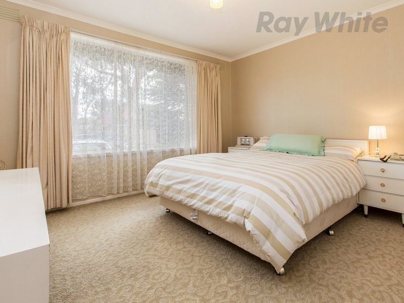 2 Linnet Court, Mornington VIC 3931