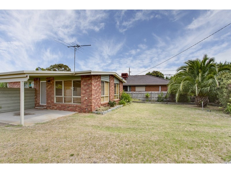 4 Lyme Court, Rosebud West VIC 3940
