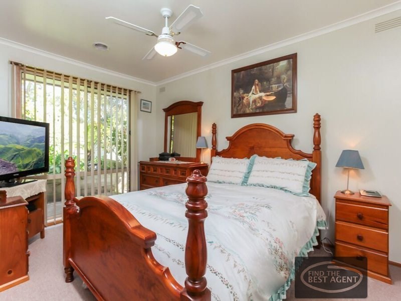 27 Denholm Street, Rosebud VIC 3939