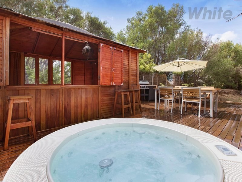 14 Bienias Crescent, Tootgarook VIC 3941