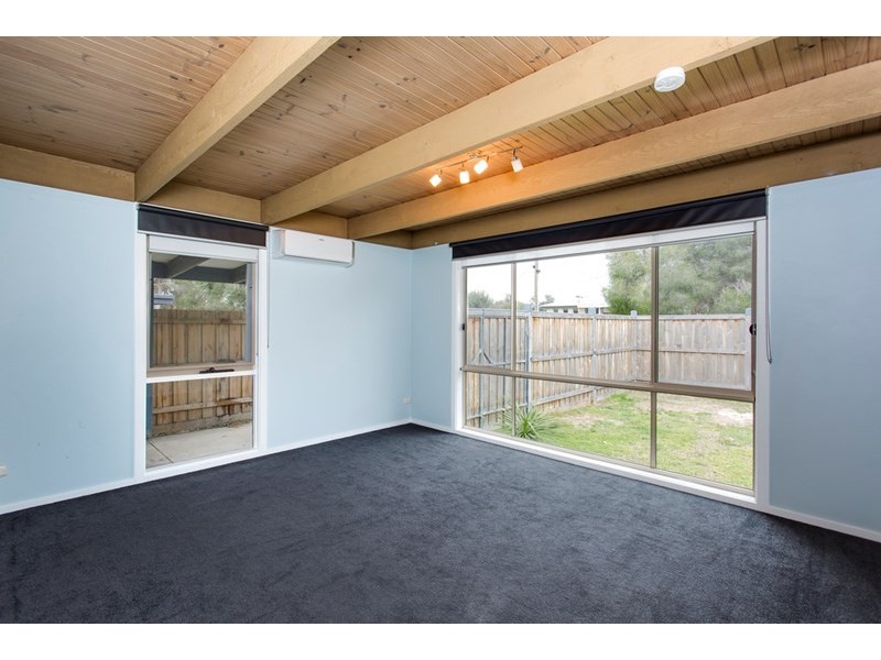 65 Swans Way, Rosebud West VIC 3940