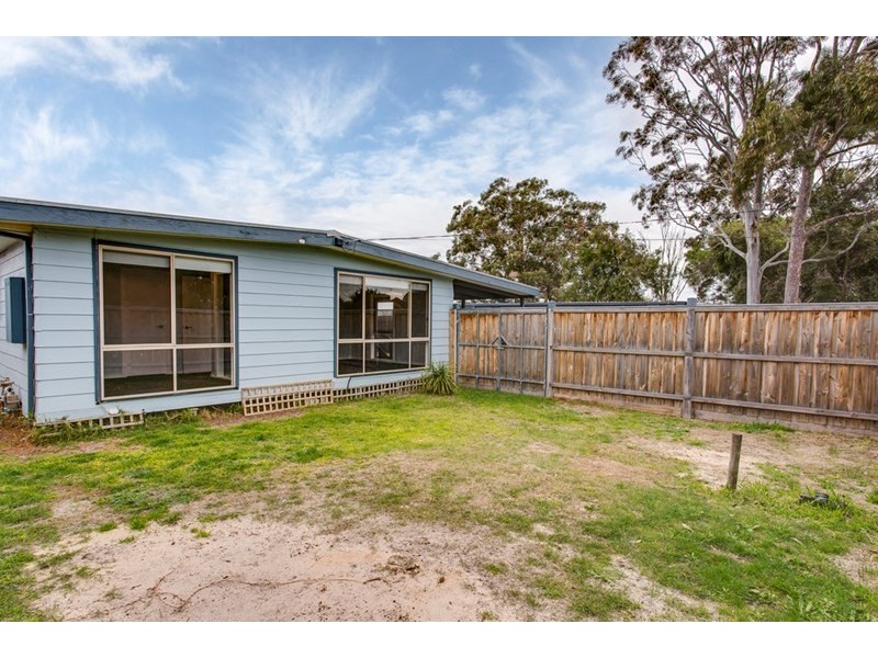 65 Swans Way, Rosebud West VIC 3940