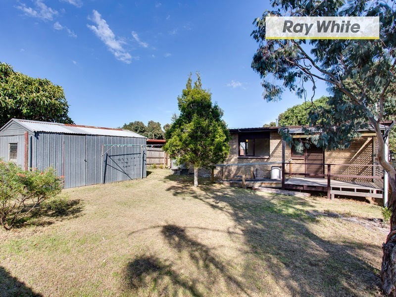 99 Foam Street, Rosebud VIC 3939