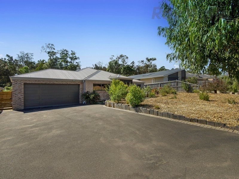 26 Peninsula Sands Boulevard, Rosebud VIC 3939