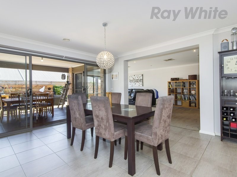 26 Peninsula Sands Boulevard, Rosebud VIC 3939