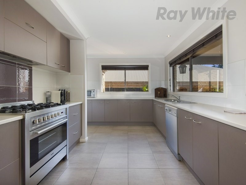 26 Peninsula Sands Boulevard, Rosebud VIC 3939