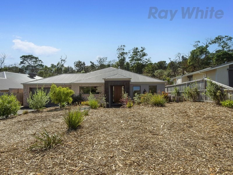 26 Peninsula Sands Boulevard, Rosebud VIC 3939